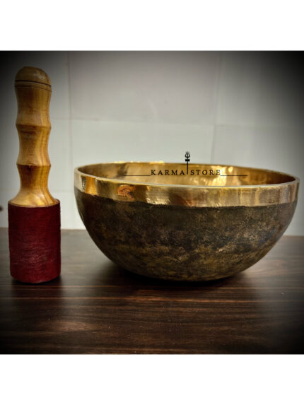 Himalayan singing bowl - rugged/polished rim